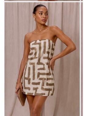 Strapless Resort Mini Dress Beige Brown Abstract Geometric Print Back Zip

2